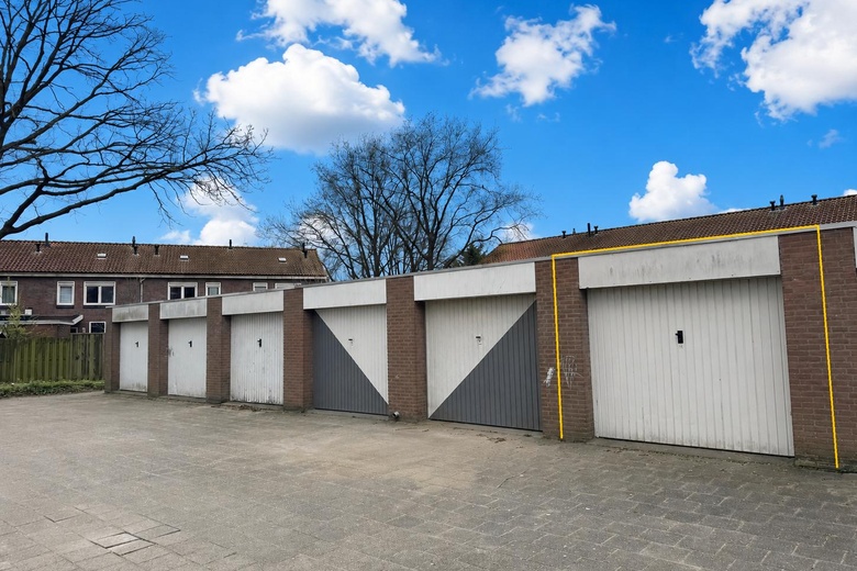 BedrijfsruimteaanSchoolstraat 74<br/> inNieuwerkerk aan den IJssel