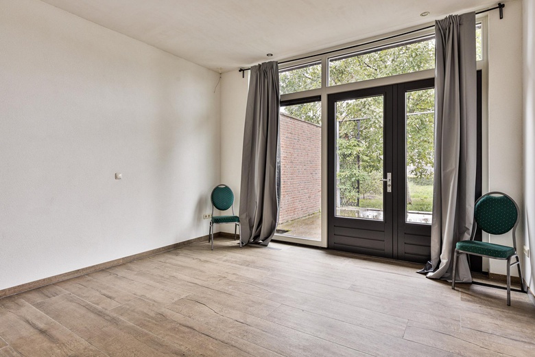 KantoorruimteaanZuivelweg 2 C<br/> inLeunen KantoorruimteaanZuivelweg 2 C<br/> inLeunen