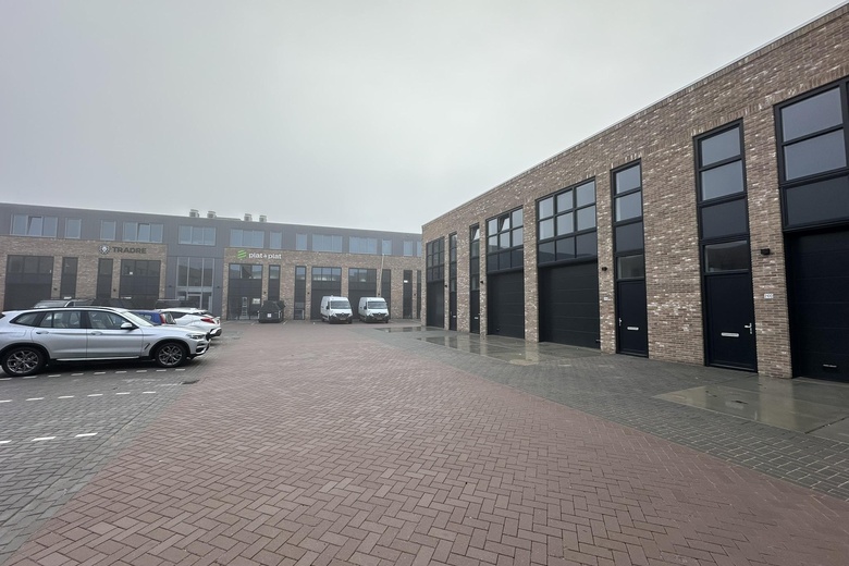 BedrijfsruimteaanJulianaweg 210 f<br/> inVolendam BedrijfsruimteaanJulianaweg 210 f<br/> inVolendam
