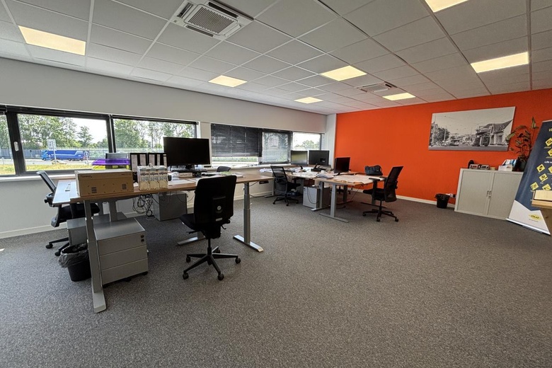 BedrijfsruimteaanFacetlaan 15<br/> inBleiswijk