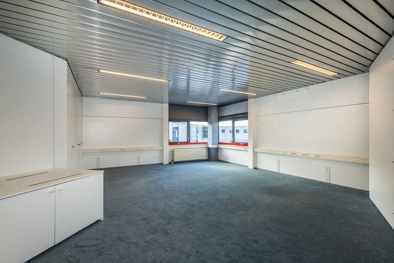 KantoorruimteaanInnsbruckweg 90<br/> inRotterdam KantoorruimteaanInnsbruckweg 90<br/> inRotterdam