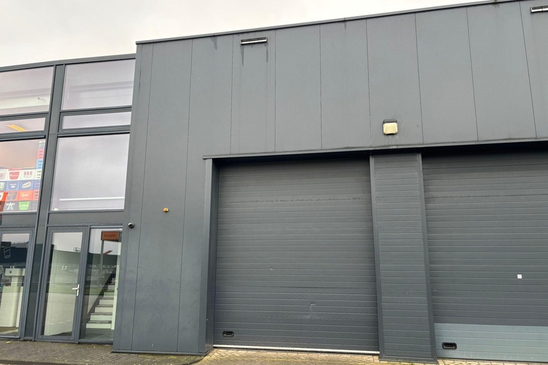 BedrijfsruimteaanSiloweg 13<br/> inDen Bosch BedrijfsruimteaanSiloweg 13<br/> inDen Bosch