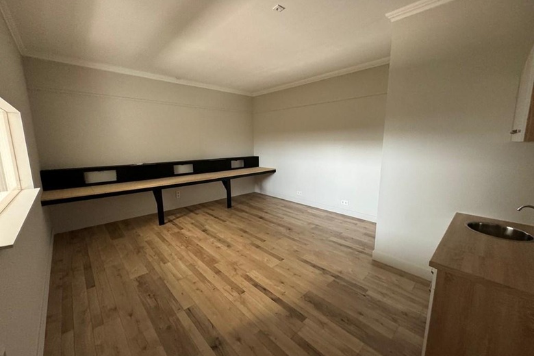 BedrijfsruimteaanProduktieweg 13 22<br/> inEmmeloord