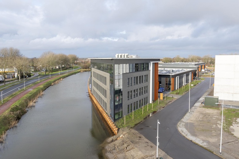 KantoorruimteaanKringloopweg 16<br/> inHendrik-Ido-Ambacht