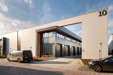 Bekijk foto 2 van Industrieweg 10J