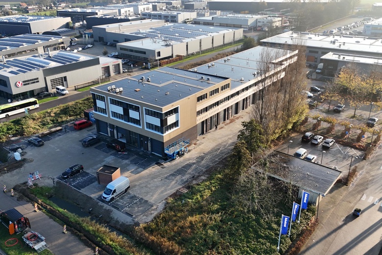 BedrijfsruimteaanReedijk 8 F 28<br/> inHeinenoord