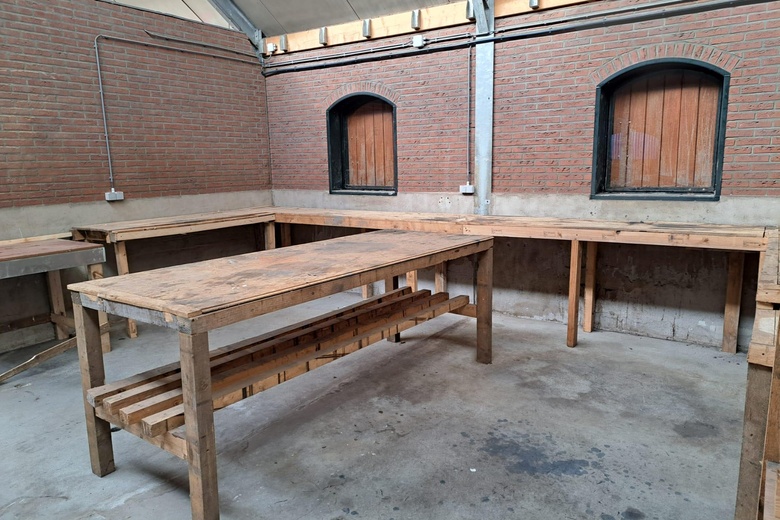 BedrijfsruimteaanBarneveldseweg 85<br/> inLunteren