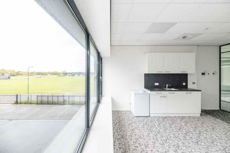 KantoorruimteaanVerre weide 5<br/> inVeen KantoorruimteaanVerre weide 5<br/> inVeen