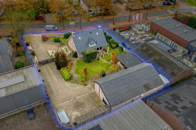 BedrijfsruimteaanHeesterseweg 27<br/> inGeffen