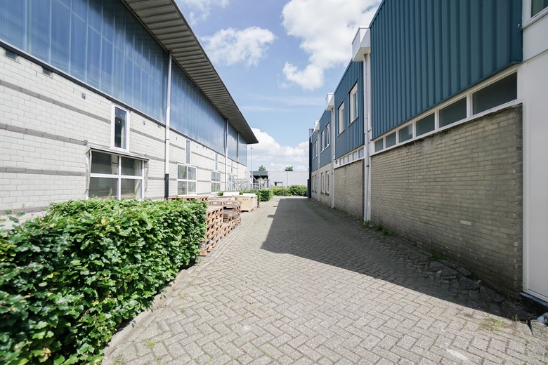 BedrijfsruimteaanKoperweg 19<br/> inAlphen aan den Rijn