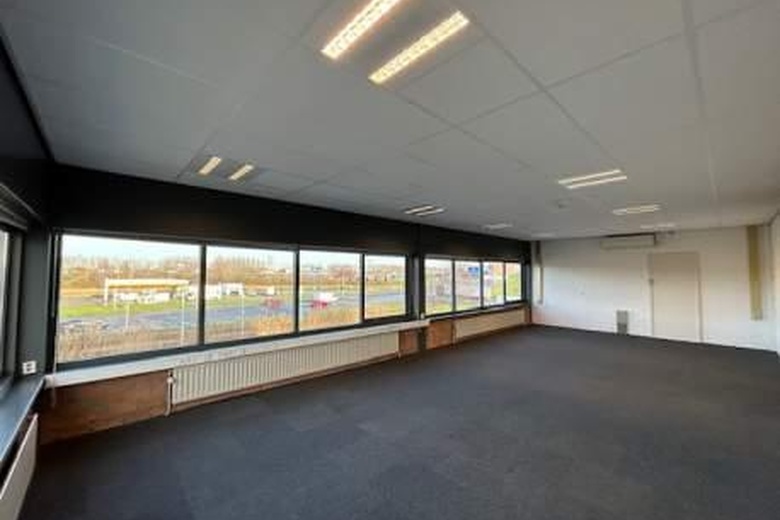 KantoorruimteaanOosteinde 3<br/> inBarendrecht KantoorruimteaanOosteinde 3<br/> inBarendrecht