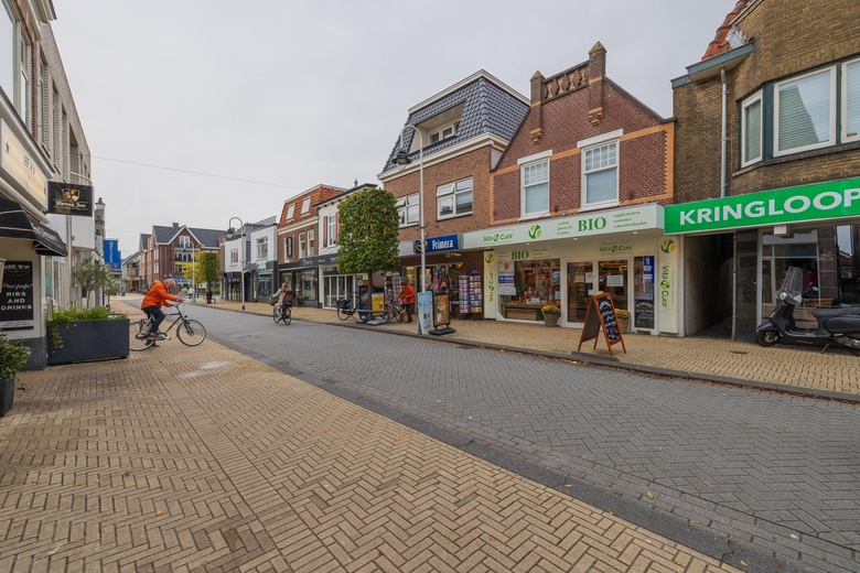 WinkelruimteaanHoofdstraat 206<br/> inSassenheim