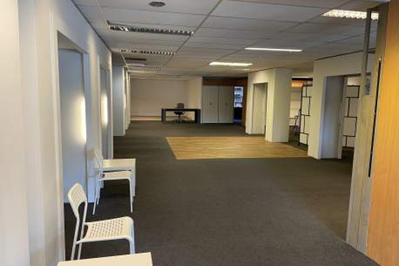 WinkelruimteaanBurgemeester van Hoofflaan 104<br/> inVeldhoven