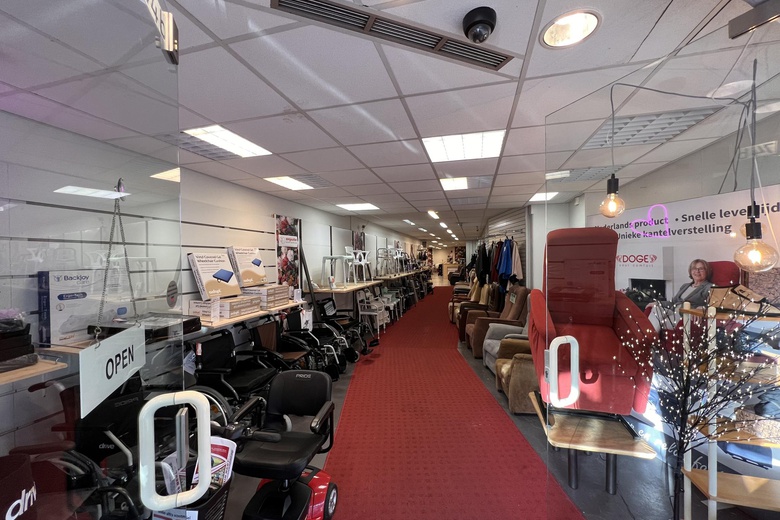 WinkelruimteaanStationsstraat 74<br/> inErmelo WinkelruimteaanStationsstraat 74<br/> inErmelo