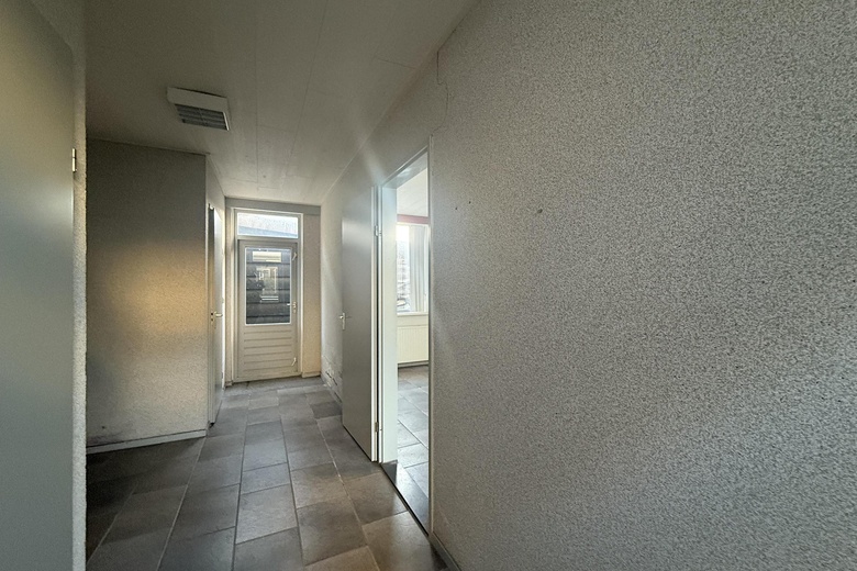 BedrijfsruimteaanKerkstraat 34 a<br/> inGroot-Ammers