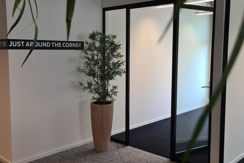 KantoorruimteaanBahialaan 100<br/> inRotterdam