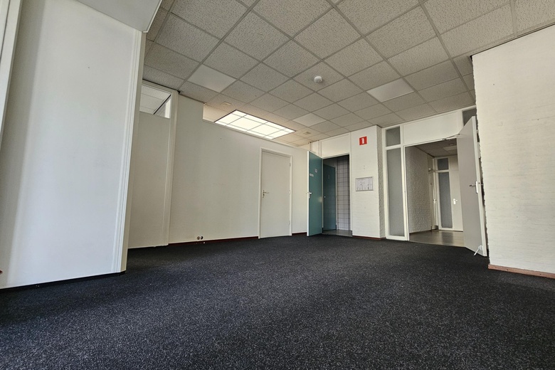 BedrijfsruimteaanNijverheidsstraat 16<br/> inEmmen