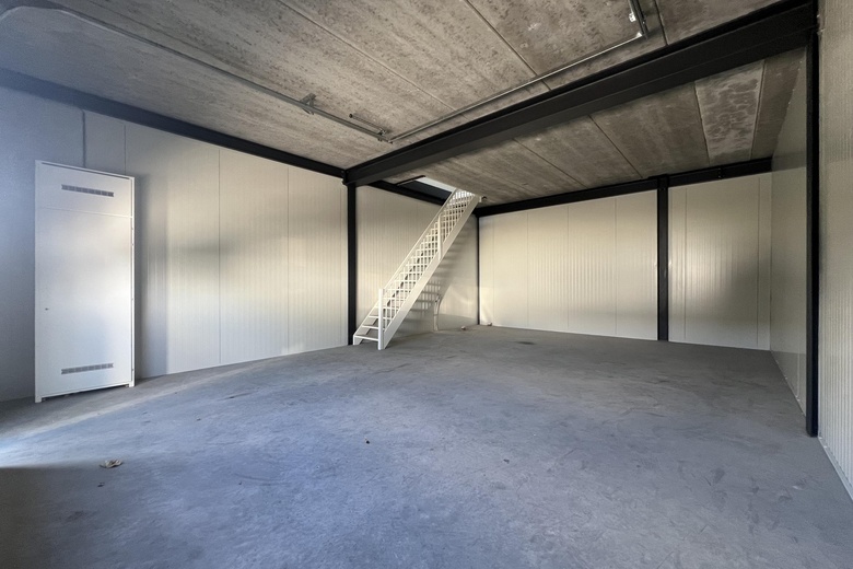 BedrijfsruimteaanAntonie van Leeuwenhoekstraat 1 A 9<br/> inOud-Beijerland