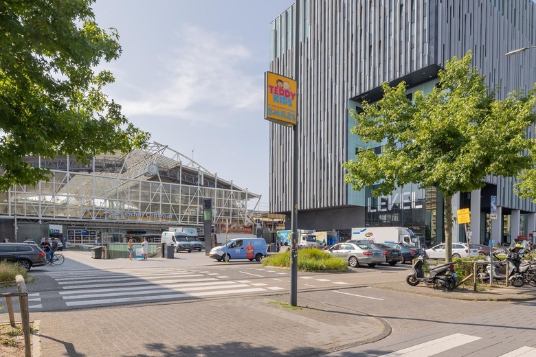 HorecaaanBargelaan 4<br/> inLeiden HorecaaanBargelaan 4<br/> inLeiden
