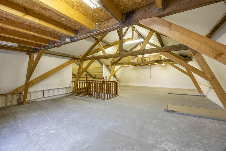 BedrijfsruimteaanOoster Thienweg 4<br/> inOostrum