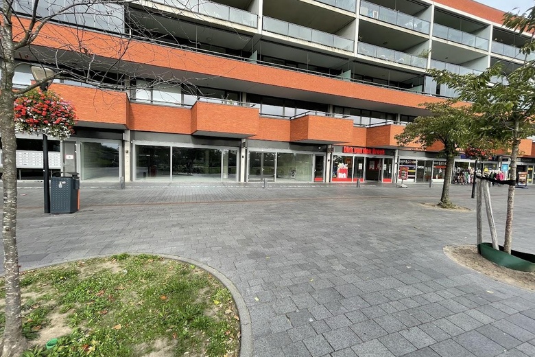 WinkelruimteaanSophiapromenade 80<br/> inHendrik-Ido-Ambacht WinkelruimteaanSophiapromenade 80<br/> inHendrik-Ido-Ambacht