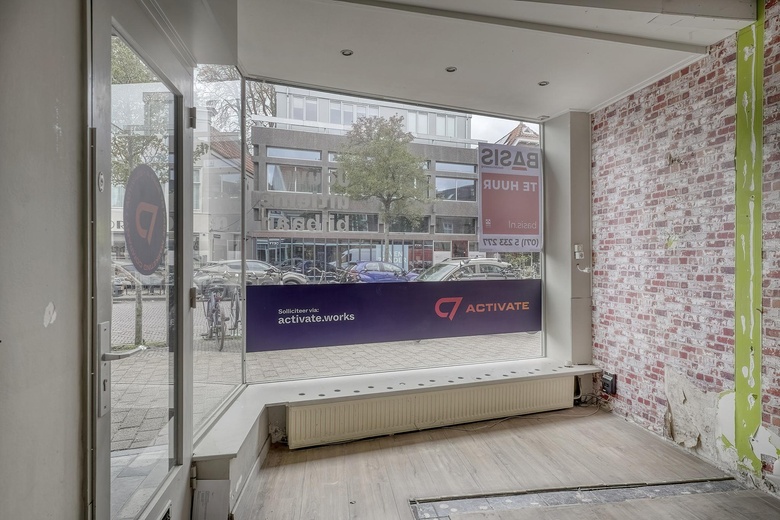 WinkelruimteaanDoezastraat 28<br/> inLeiden WinkelruimteaanDoezastraat 28<br/> inLeiden
