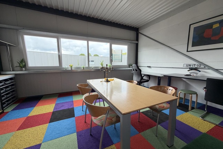 BedrijfsruimteaanNewtonstraat 25<br/> inZoetermeer