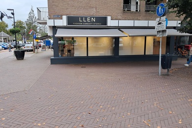 Bekijk foto 2 van Markt 27 Bekijk foto 2 van Markt 27