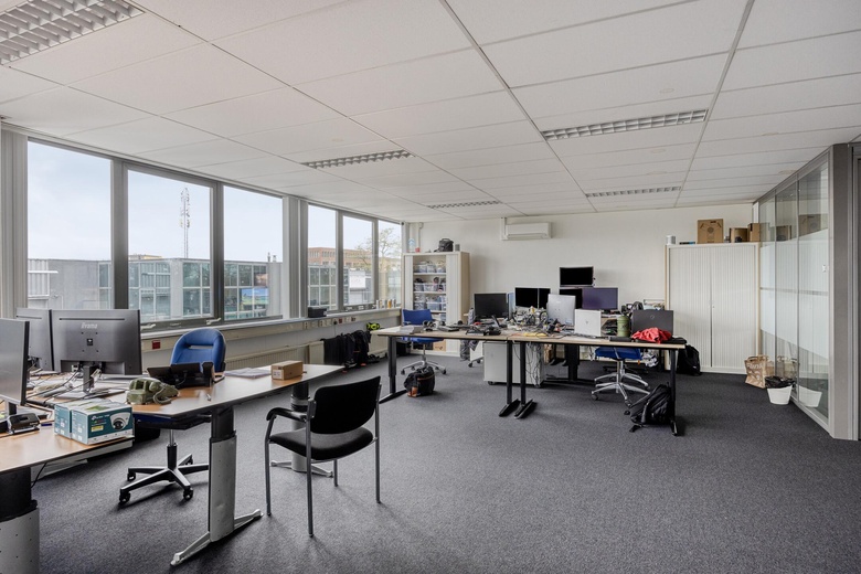 KantoorruimteaanOverwegwachter 6<br/> inRotterdam