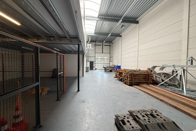 BedrijfsruimteaanOosterparkweg 35 f<br/> inRidderkerk