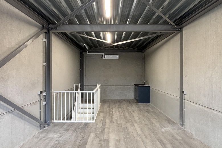 BedrijfsruimteaanAfmijnstraat 11<br/> inAmstelveen BedrijfsruimteaanAfmijnstraat 11<br/> inAmstelveen