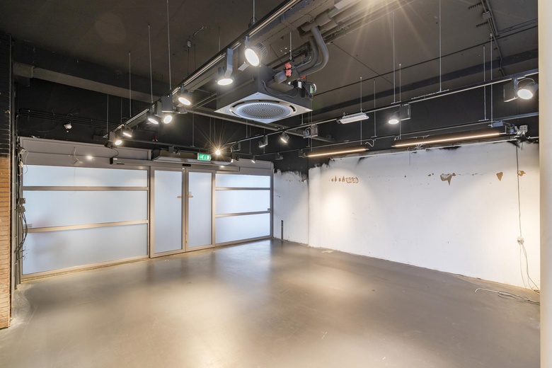 WinkelruimteaanStationsplein 6<br/> inHilversum WinkelruimteaanStationsplein 6<br/> inHilversum
