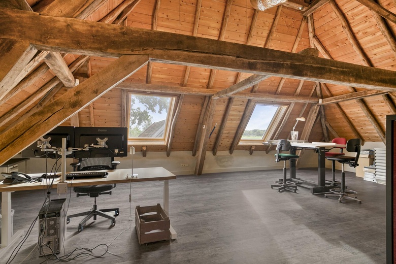 KantoorruimteaanZwanenburgseweg 6 a<br/> inHeeswijk