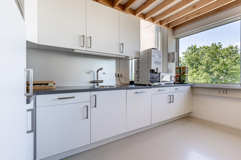 KantoorruimteaanBeemdstraat 44<br/> inEindhoven KantoorruimteaanBeemdstraat 44<br/> inEindhoven