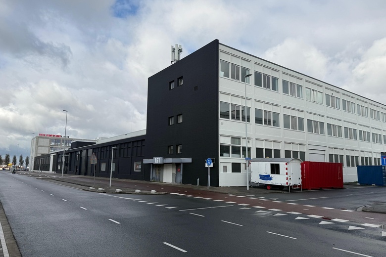 BedrijfsruimteaanSluisjesdijk 153<br/> inRotterdam BedrijfsruimteaanSluisjesdijk 153<br/> inRotterdam