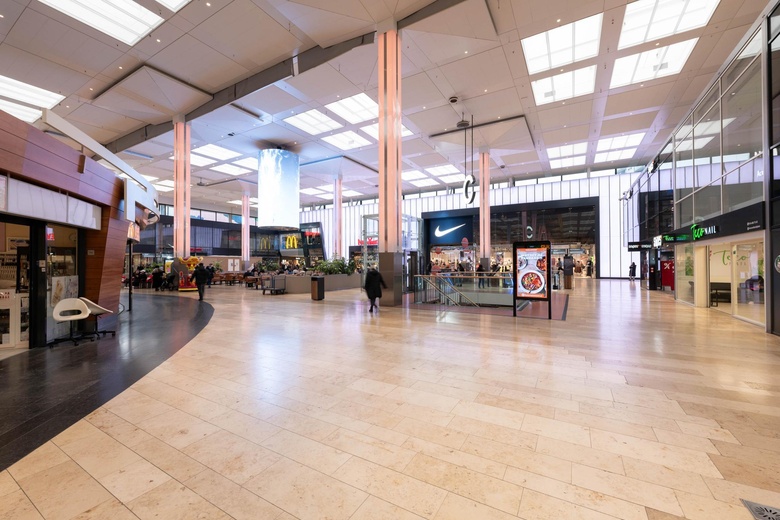 WinkelruimteaanZuidplein Hoog 763<br/> inRotterdam