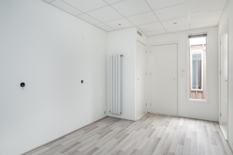 BedrijfsruimteaanStormpolderdijk 2 a<br/> inKrimpen aan den IJssel