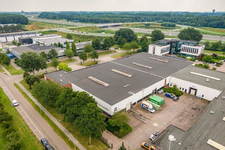 BedrijfsruimteaanVersterkerstraat 4<br/> inAlmere