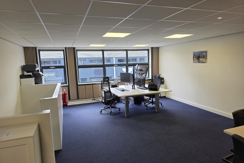 BedrijfsruimteaanDarwinstraat 7 F<br/> inEde BedrijfsruimteaanDarwinstraat 7 F<br/> inEde