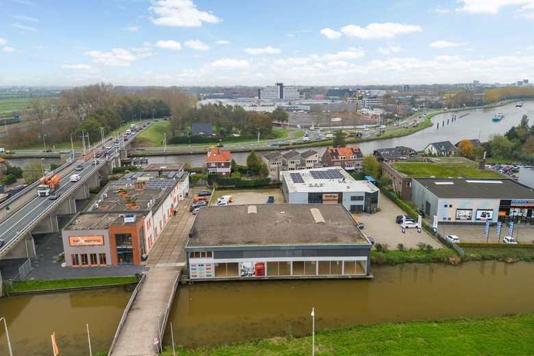 BedrijfsruimteaanKanaaldijk 32 A<br/> inWaddinxveen
