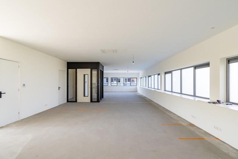 KantoorruimteaanRading 46 B<br/> inLoosdrecht KantoorruimteaanRading 46 B<br/> inLoosdrecht