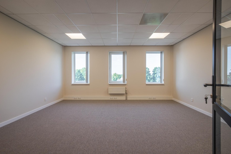 KantoorruimteaanMercurion 24<br/> inZevenaar KantoorruimteaanMercurion 24<br/> inZevenaar