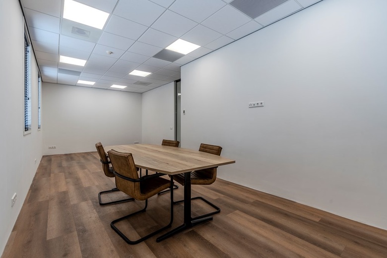 KantoorruimteaanWarwickstraat 15<br/> inSteenbergen KantoorruimteaanWarwickstraat 15<br/> inSteenbergen