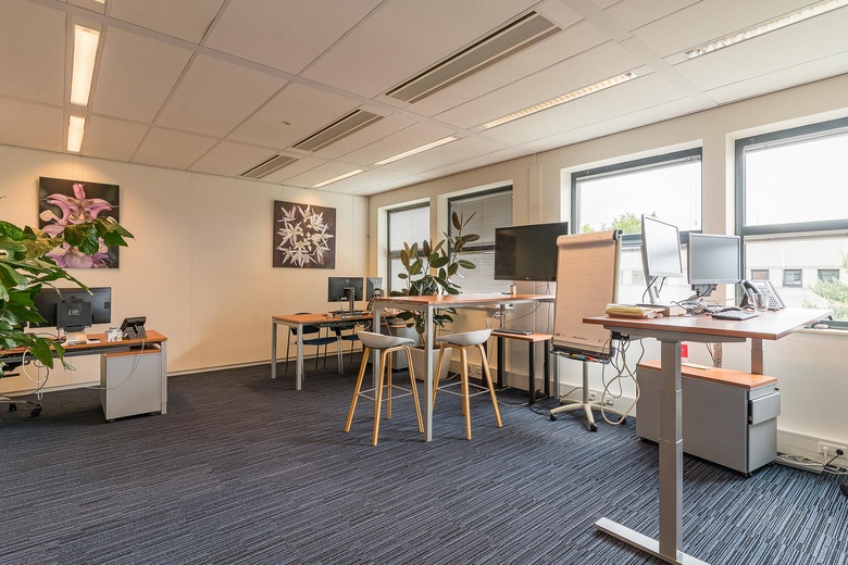 KantoorruimteaanJ.P. Broekhovenstraat 16<br/> inElburg