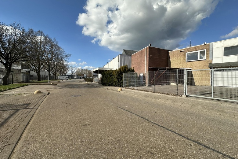 BedrijfsruimteaanAmpereweg 13<br/> inWoerden BedrijfsruimteaanAmpereweg 13<br/> inWoerden