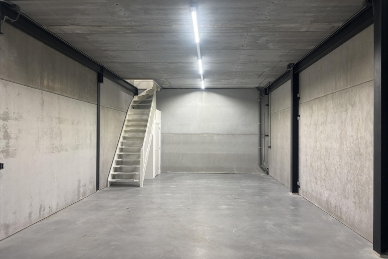 BedrijfsruimteaanAgriport 5 08<br/> inMiddenmeer