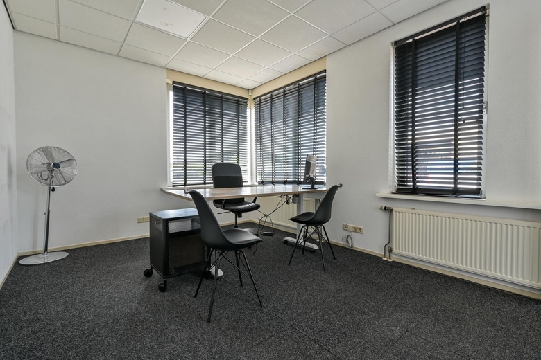 BedrijfsruimteaanVoltastraat 24<br/> inBarneveld BedrijfsruimteaanVoltastraat 24<br/> inBarneveld