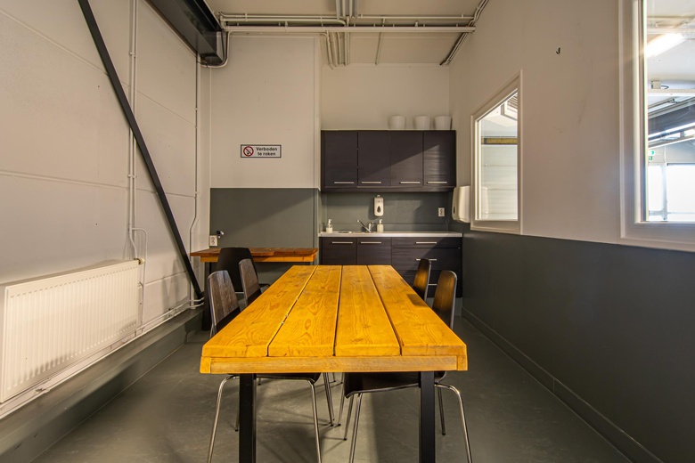 BedrijfsruimteaanDe Limiet 3 a<br/> inVianen BedrijfsruimteaanDe Limiet 3 a<br/> inVianen