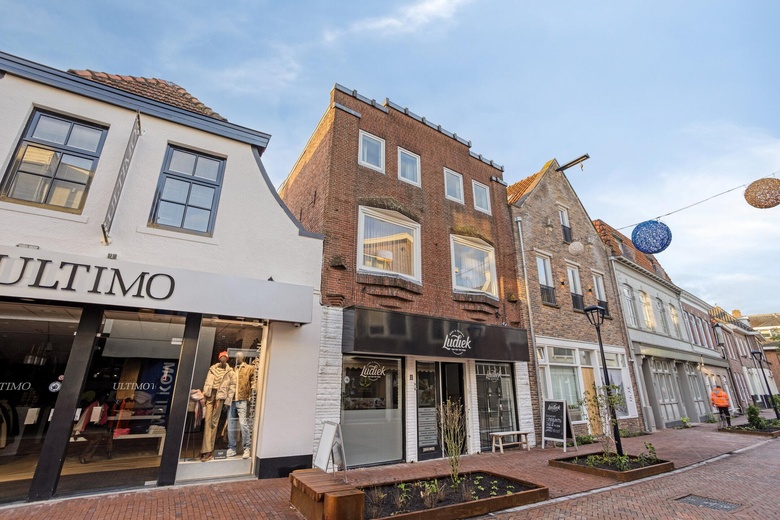 WinkelruimteaanDeurningerstraat 11<br/> inOldenzaal WinkelruimteaanDeurningerstraat 11<br/> inOldenzaal