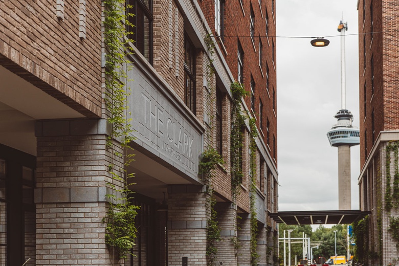 KantoorruimteaanKarl Weisbardstraat 221 - 241<br/> inRotterdam